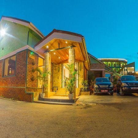 Shangri-La Hotel Muyenga Bugolobi Exterior foto
